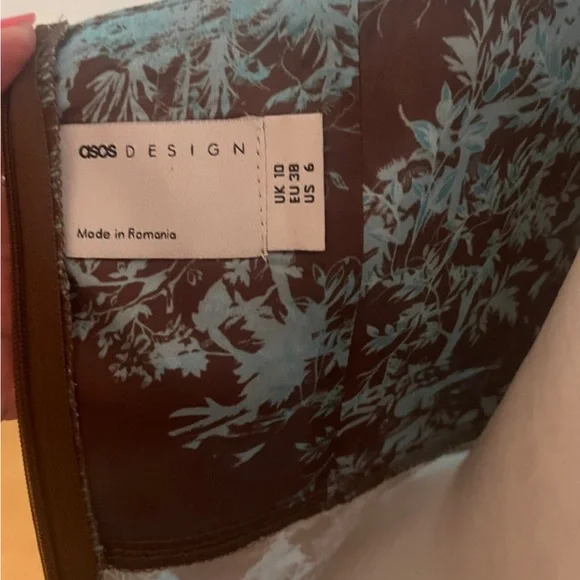 ASOS DESIGN satin skater mini dress - Picture 7 of 8